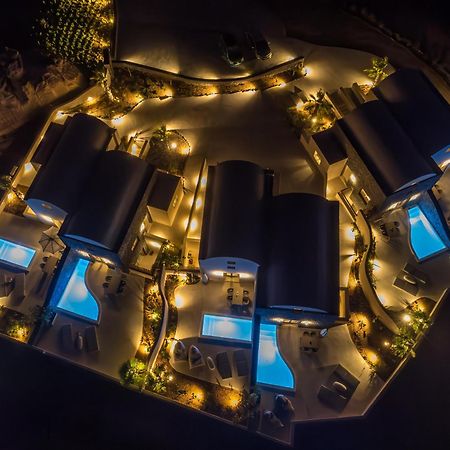 Villa Halo Santorini - Living Experience à Karterados  Extérieur photo